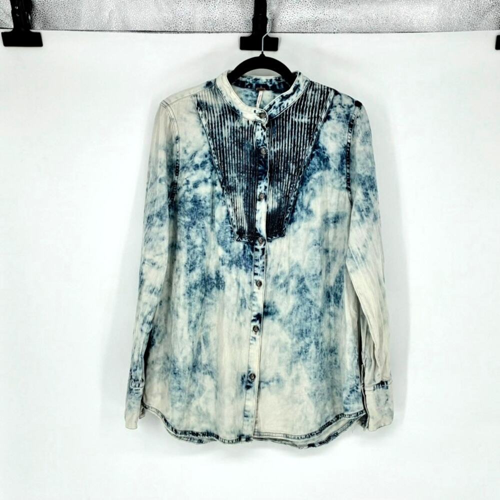 Free People Acid Washed Long Sleeve Denim Button Up Shirt - Size L